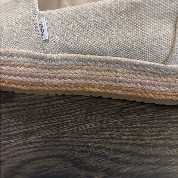 TOMS Women's Beige Espadrille Flats - Picture 7 of 7